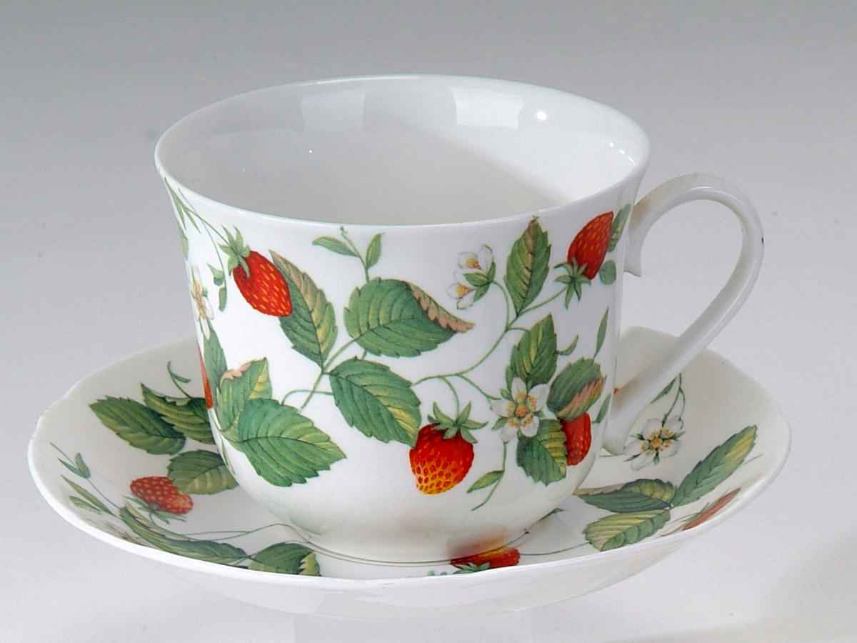 Bild von Roy Kirkham Tassen Alpine Strawberry Erdbeeren Jumbotasse mit Untertasse