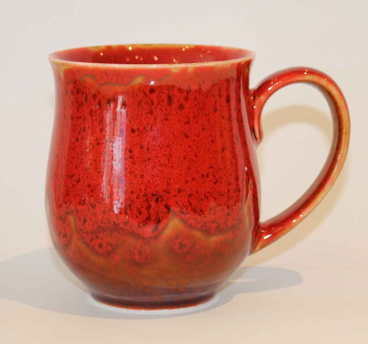 Bild von Johanna Henkelbecher bauchig Porzellan rot