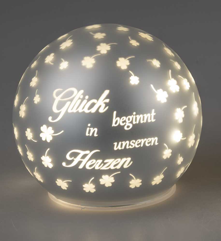 Bild von Deko-Licht Kugel LED weiß 10 cm klein - Glück beginnt im Herzen - Glücksklee