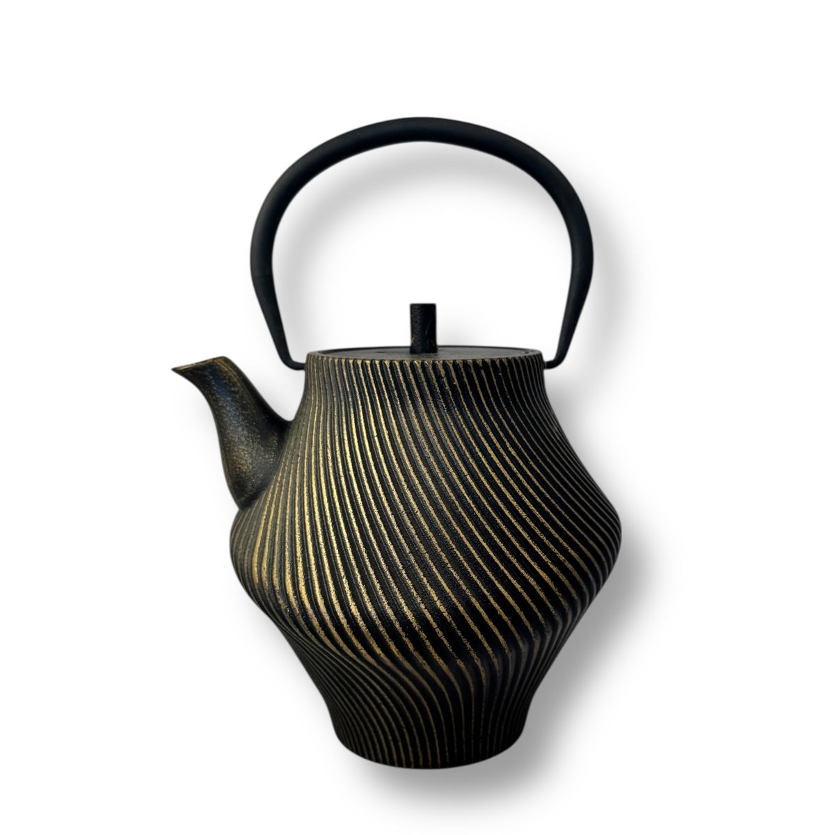 Bild von ja-unendlich Teekanne Yori aus Gusseisen schwarzgold 1,2 L